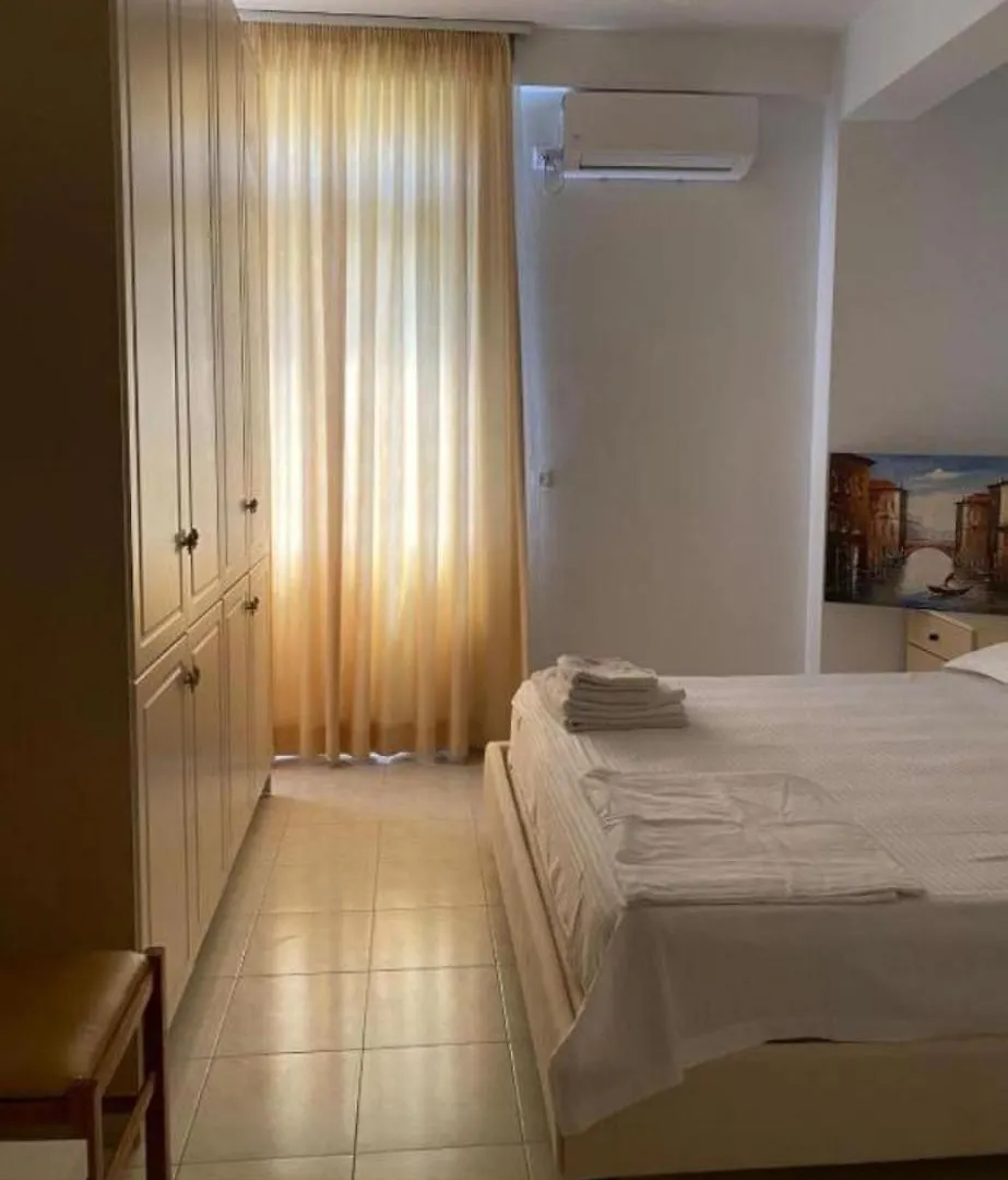 Appartamento Garden View Sarandë